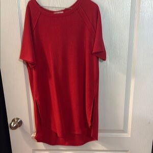Zenana Outfitters Boxy Red Short Sleeve T-Shirt